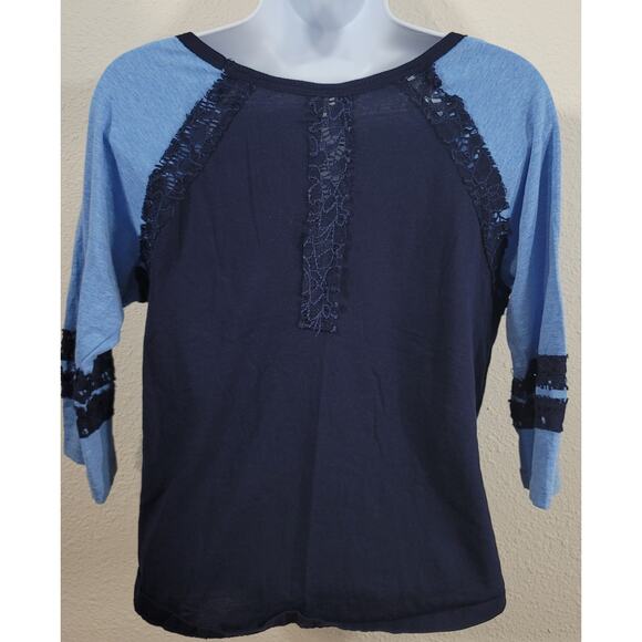 Energie Navy Blue  Light Blue Heathered Raglan 3/4 Sleeves Large Lace Detail - Picture 2 of 6